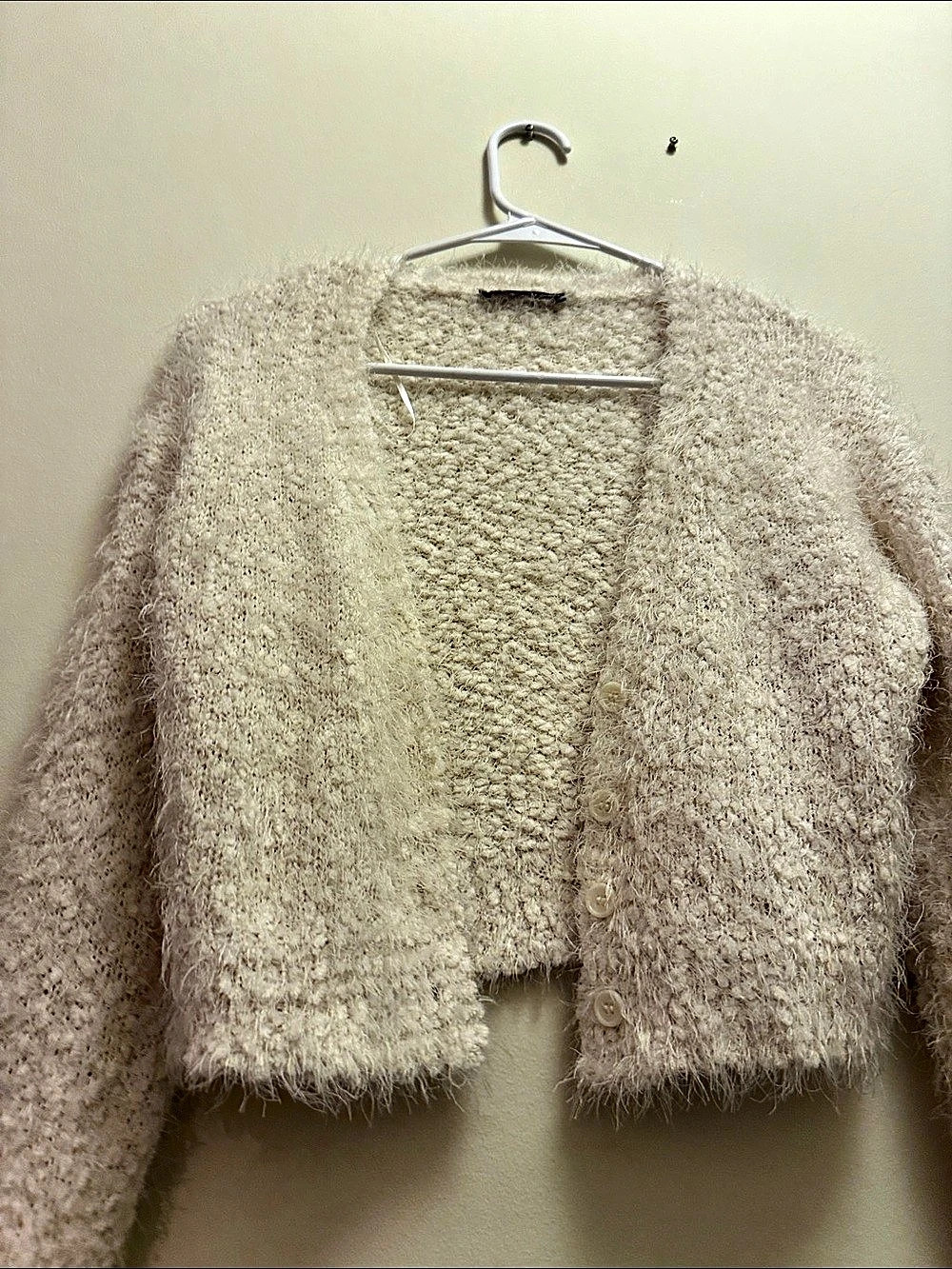 Zara Fuzzy Knit Cardigan in Cream Size Medium